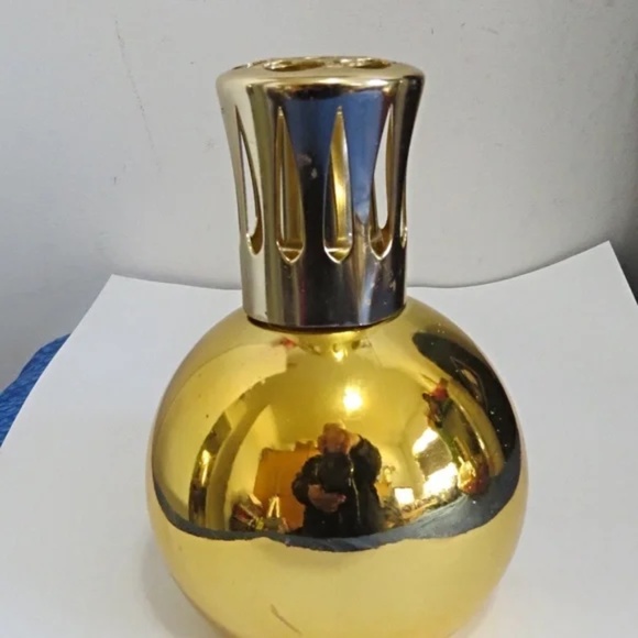 2 Maison Berger Lampe with Bottle of Fragrance. - Picture 3 of 6